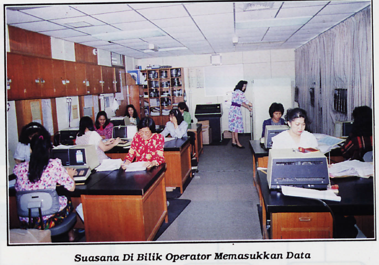 Operator data UPK sekitar tahun 1990